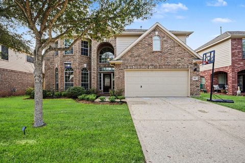 Photo of 806 Dawn Ridge Way, Seabrook, TX 77586 (MLS # 39806242)