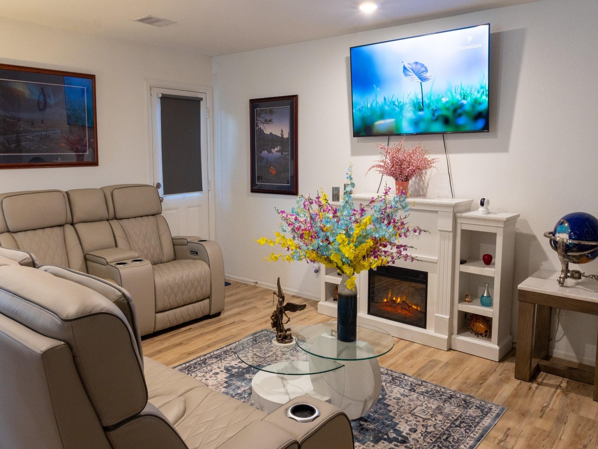 14411 Woodcott Warren Way