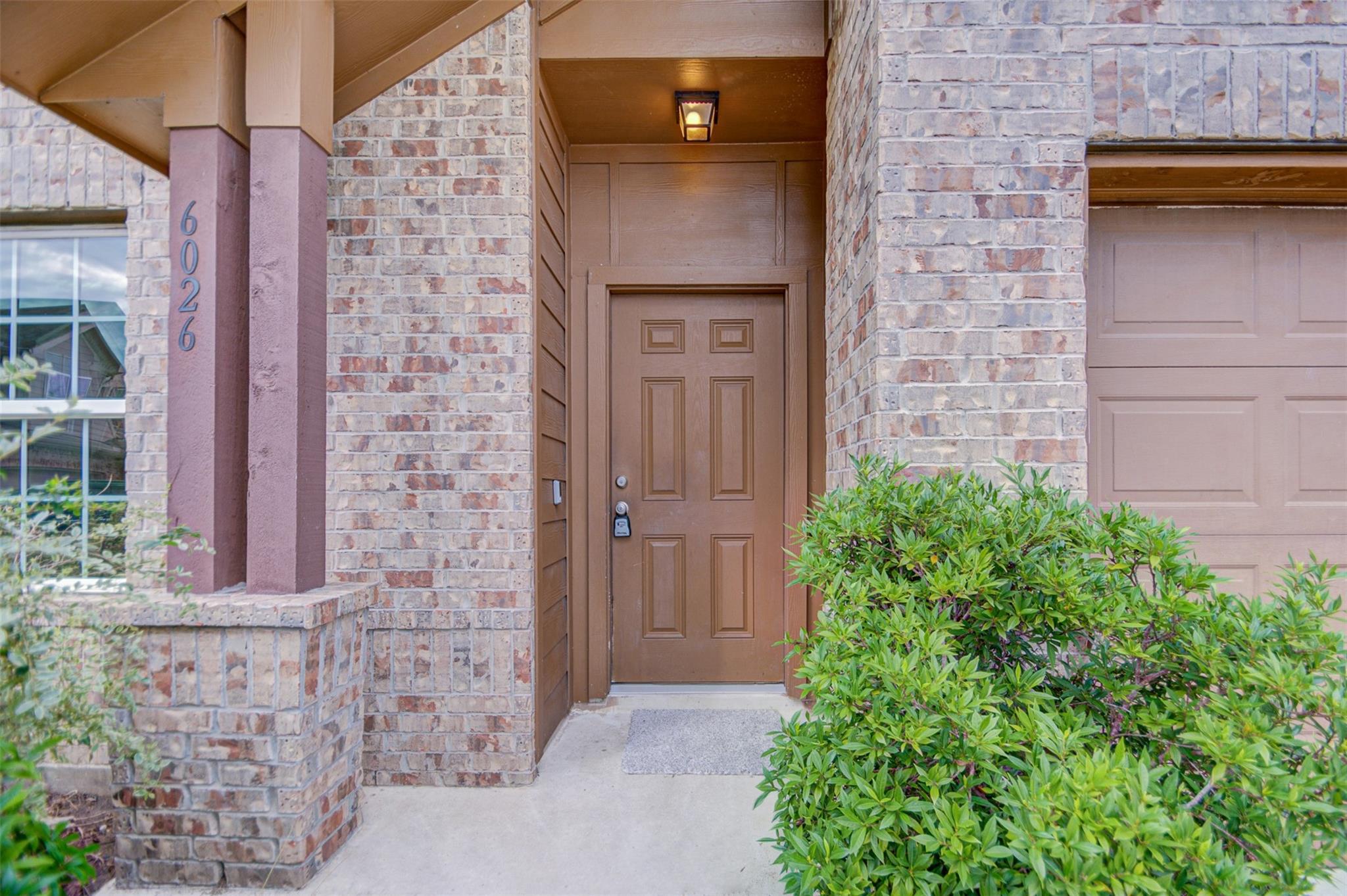 6026 Burnet Bend Avenue