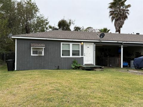 Photo of 4214 Kinne Street, Bacliff, TX 77518 (MLS # 21277394)