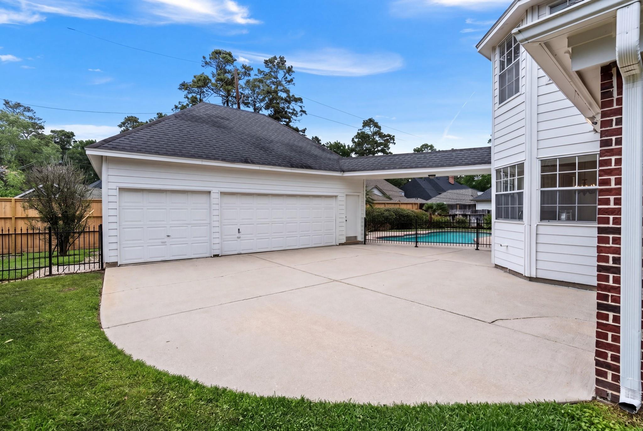 5230 Norborne Lane