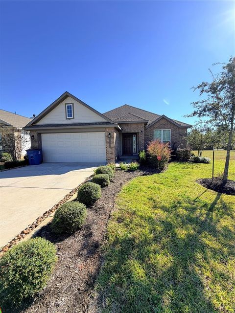 Photo of 204 Shoreview Dr, Conroe, TX 77303 (MLS # 76378950)