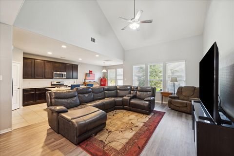Photo of 6614 Hunters Way Lane, Baytown, TX 77521 (MLS # 77090628)
