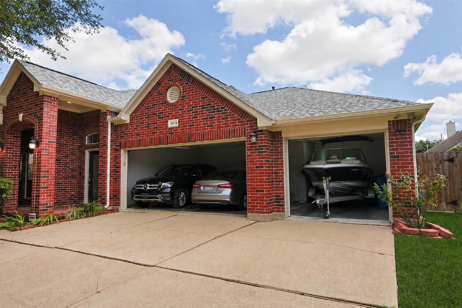 19714 Moss Bark Trail