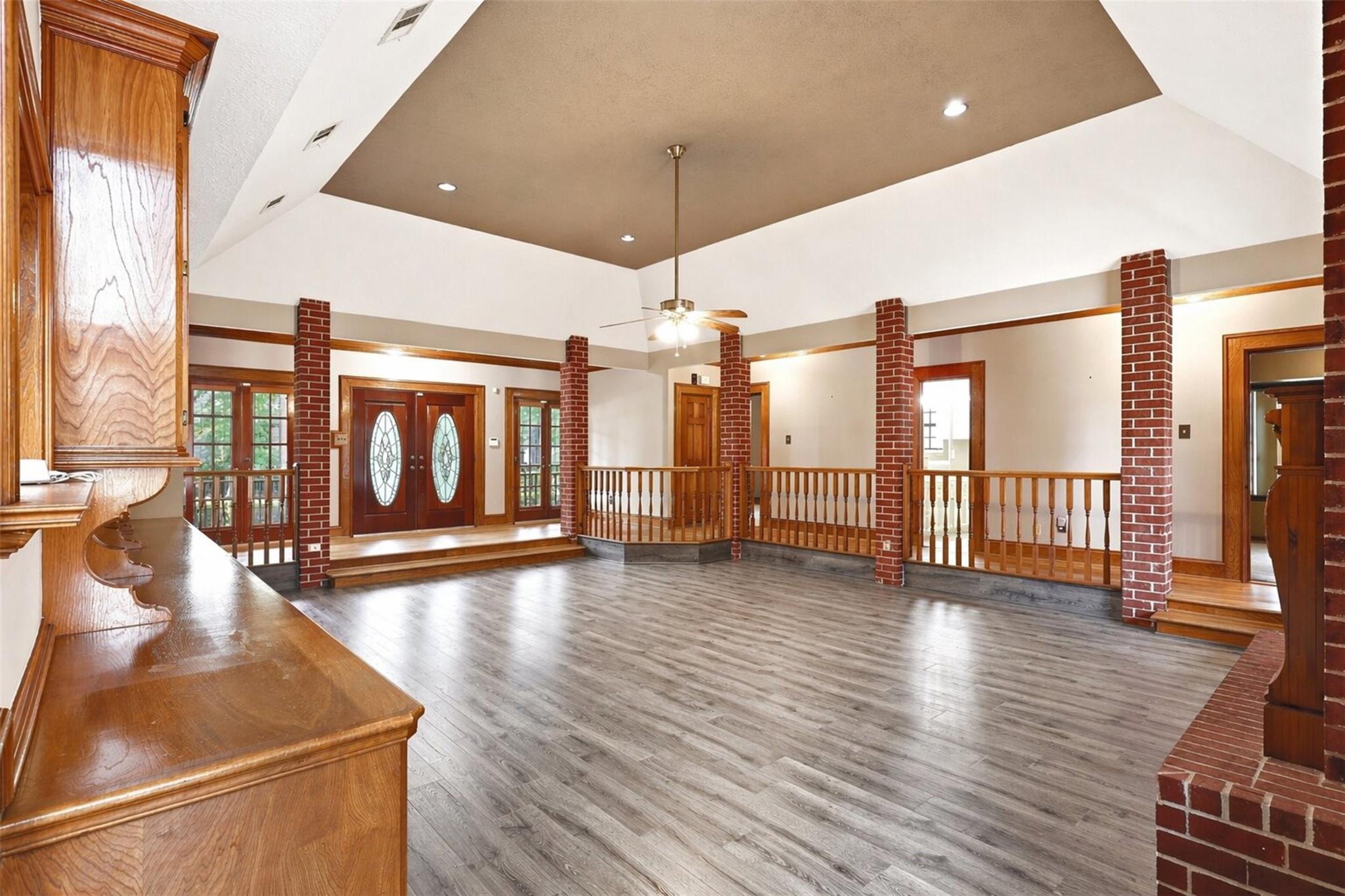 6118 Hampton Way Court