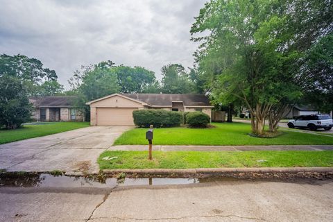 Photo of 2302 Peaceful Valley Drive, Spring, TX 77373 (MLS # 95396595)