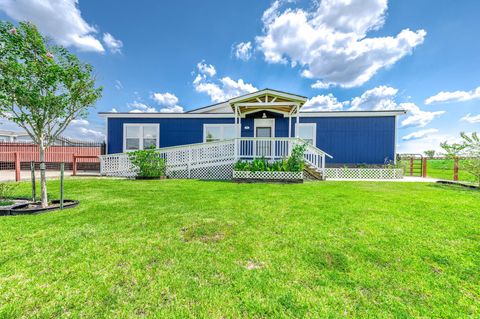 Photo of 302 Pino Avenue, Alvin, TX 77511 (MLS # 63793407)