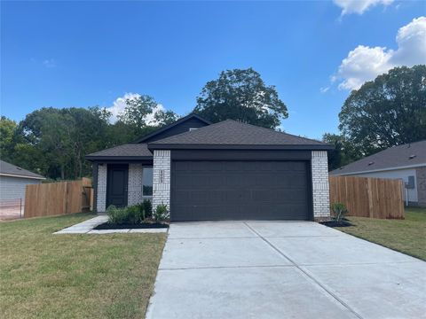 Photo of 912 Constitution Drive, Bay City, TX 77414 (MLS # 85096249)