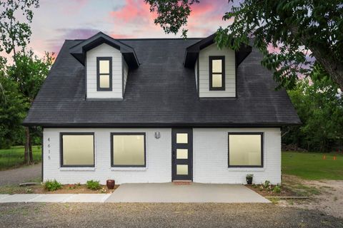 4615 W Walnut Pearland TX 77581