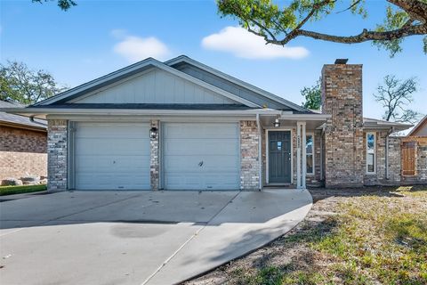 Photo of 4311 Townes Forest Road, Friendswood, TX 77546 (MLS # 7296507)