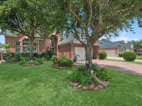 Photo of 11938 Galentine Point, Cypress, TX 77429 (MLS # 54302216)