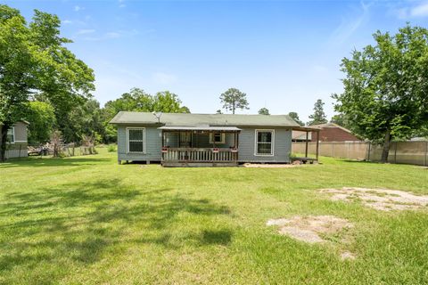 Photo of 810 W North Street, Livingston, TX 77351 (MLS # 7853397)