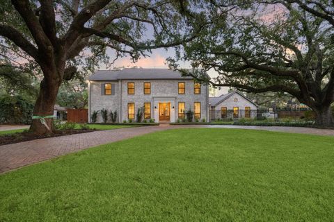 5665 Pine Forest Road Houston TX 77056