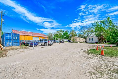 Photo of 511 Gulf Bank Road #5, Houston, TX 77037 (MLS # 40303779)