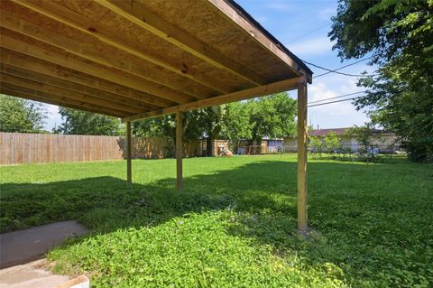 Tiny photo for 5622 Woodgreen Street, Houston, TX 77033 (MLS # 29418953)