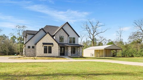 Photo of 40915 Friartuck Drive, Montgomery, TX 77316 (MLS # 3229522)
