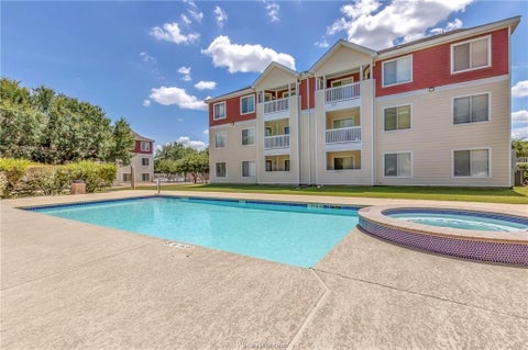 Condo For Sale - 517 Southwest Parkway #301<br/> Brazos County, College Station, TX 77840