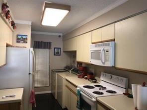 7700 Seawall Boulevard 905