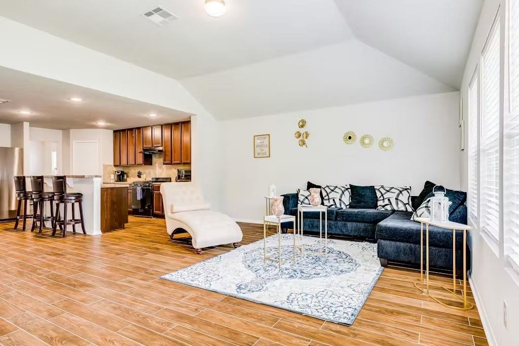 7223 Foxwood Mist Trail