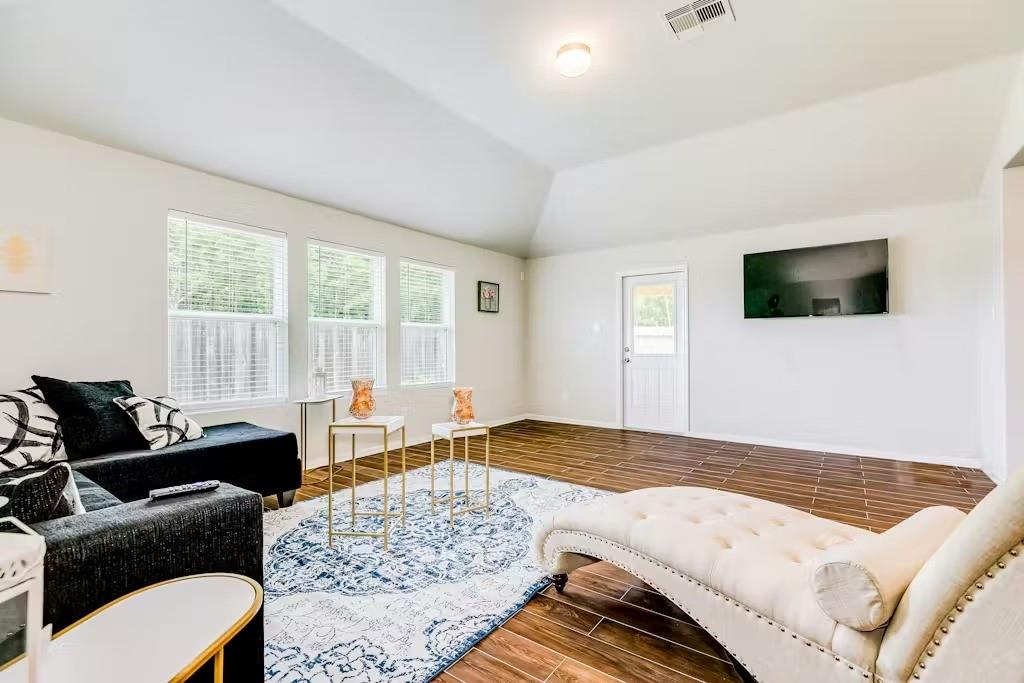 7223 Foxwood Mist Trail