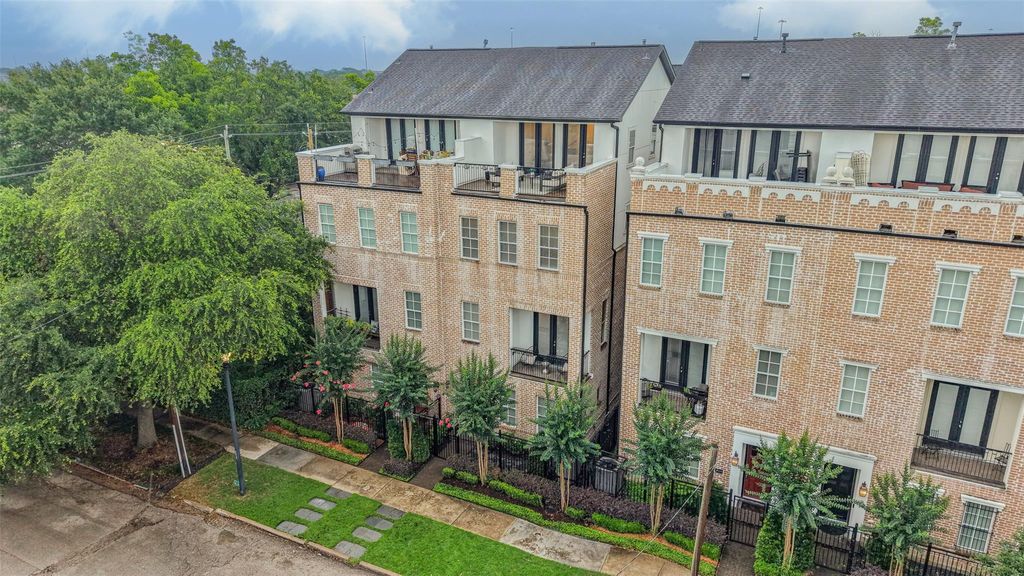 Photo of 3907 Austin Street, Houston, TX 77004 (MLS # 60209415)