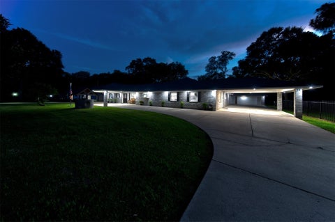 Photo of 4710 Sylvia Lane LN, Manvel, TX 77578 (MLS # 36712493)