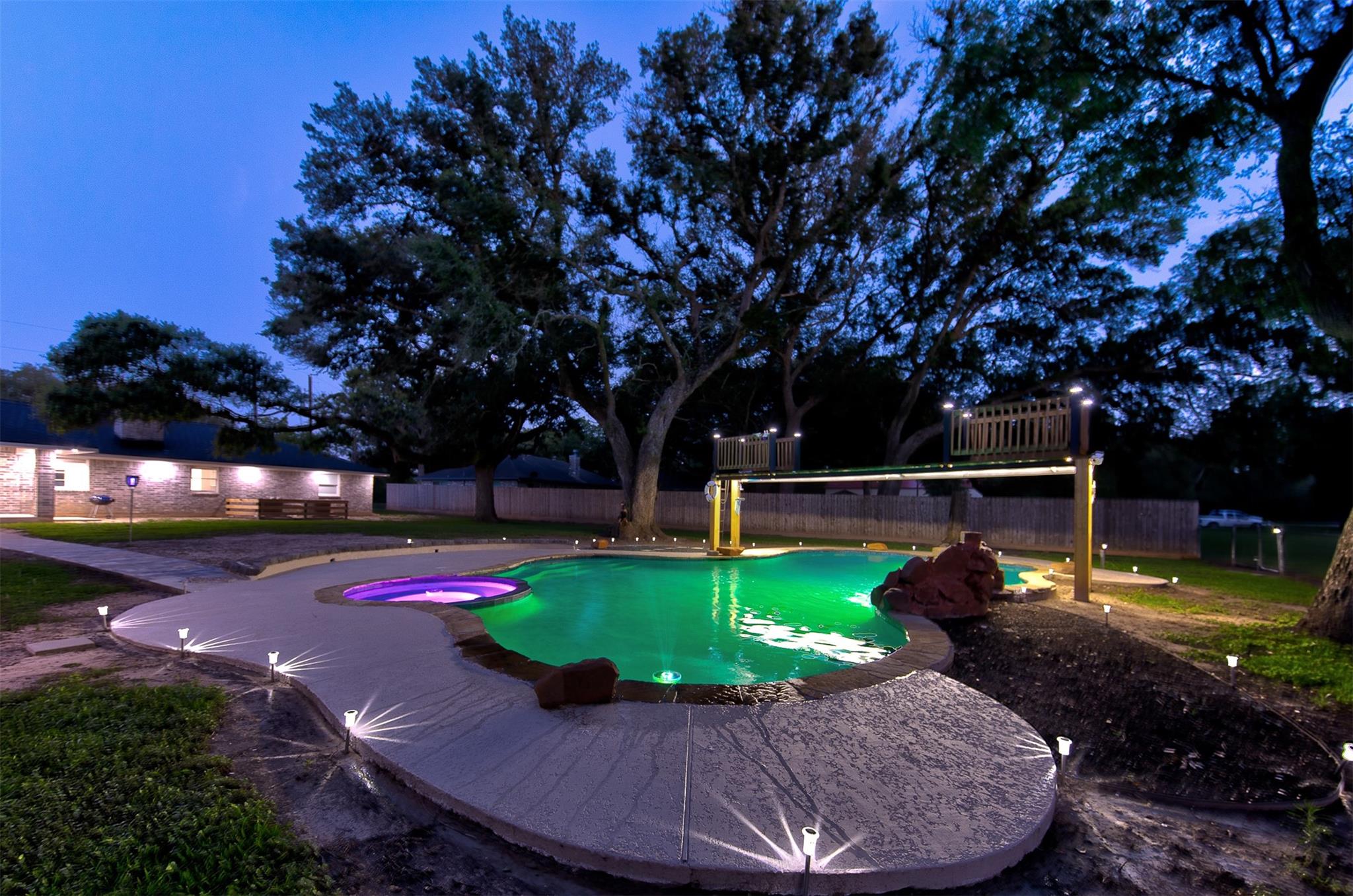 4710 Sylvia Lane