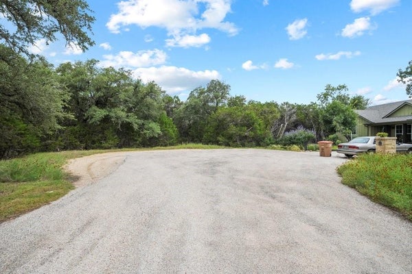 13 BUCKEYE LN, WIMBERLEY, TX 78676 - Image c9864aab499aa51e9f2a69bc72a4c8ca/350142615