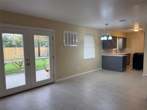 Photo of 7335 Tanager Street, Houston, TX 77074 (MLS # 38972921)