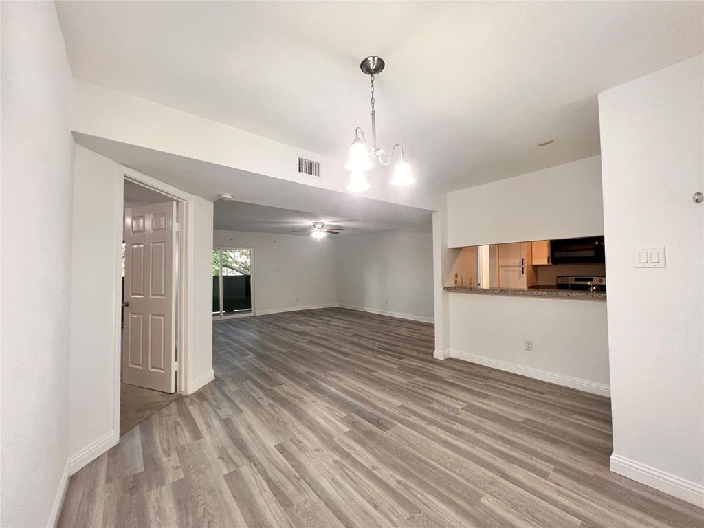 Photo of 3005 Walnut Bend Lane #32, Houston, TX 77042 (MLS # 37195225)