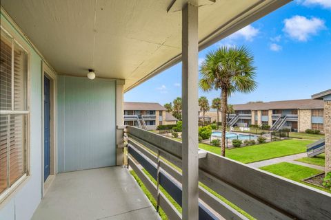 Photo of 2828 61st Street #202, Galveston, TX 77551 (MLS # 9643230)