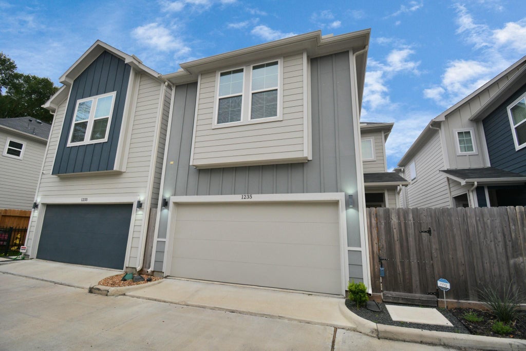 Photo of 1235 W Tidwell Road, Houston, TX 77091 (MLS # 83258875)