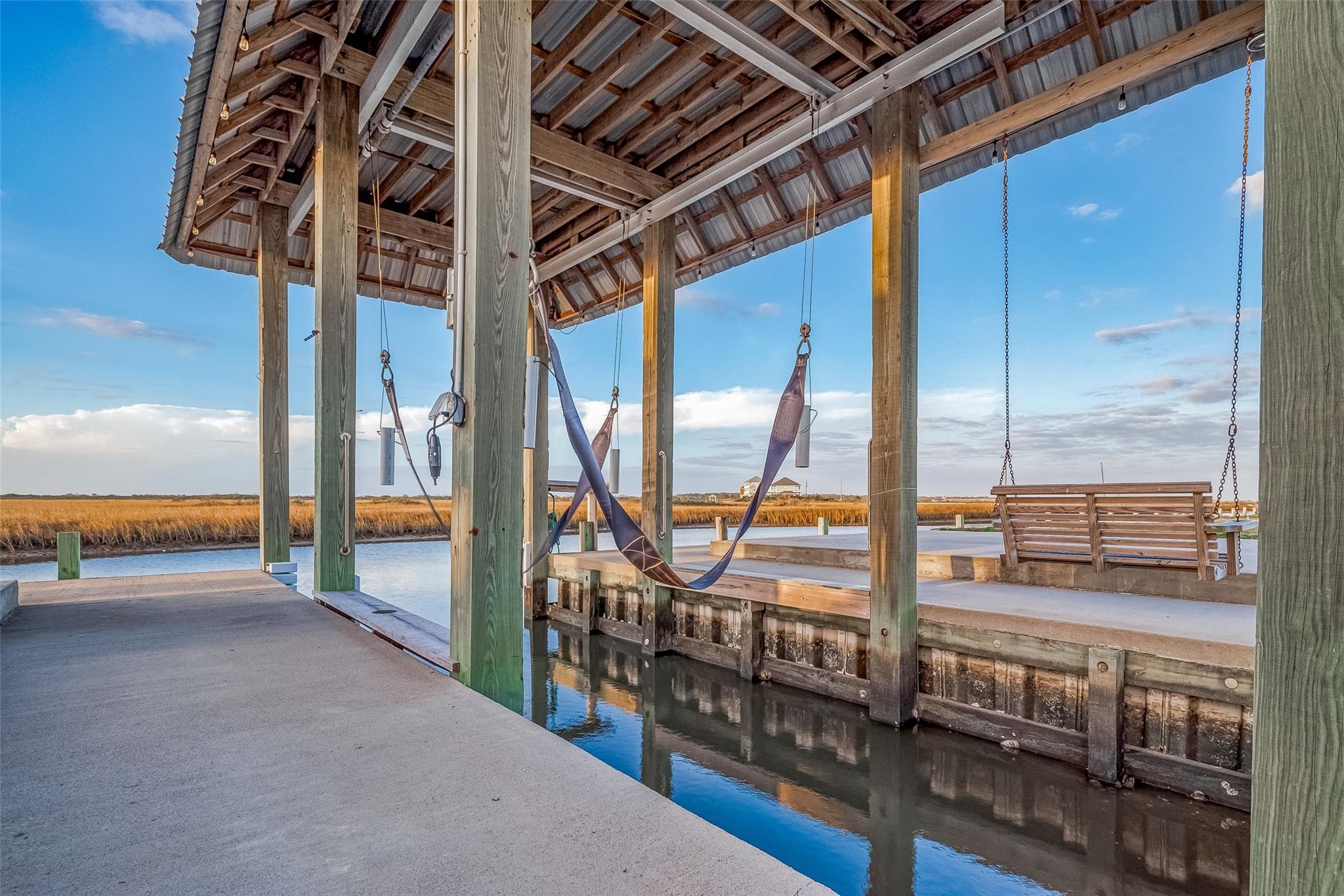 1107 Gator Point