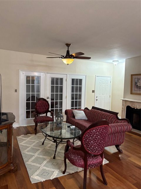 Photo of 580 Wilcrest Drive #580, Houston, TX 77042 (MLS # 51584658)