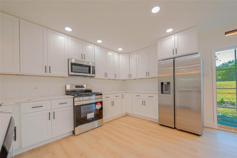 Photo of 3010 Bandell Drive, Houston, TX 77045 (MLS # 10263890)