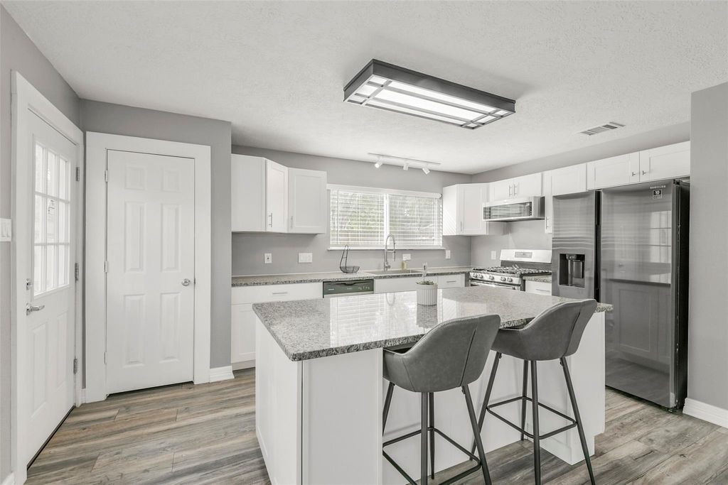 Photo of 18162 Windy Oaks Court, Porter, TX 77365 (MLS # 80528882)