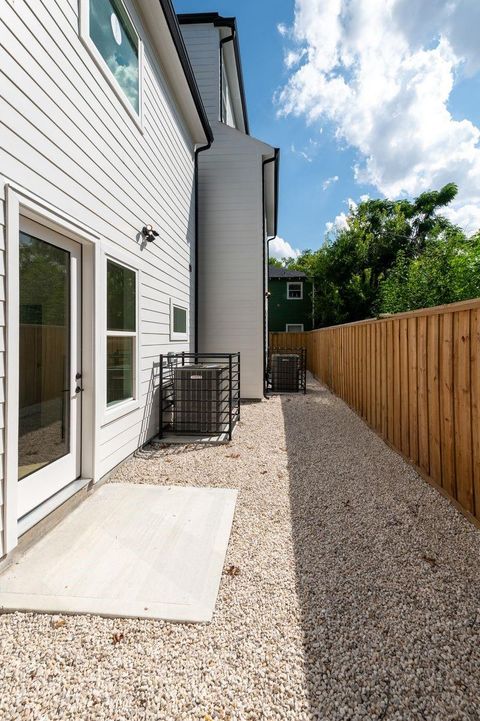 Tiny photo for 3344 Sauer Street, Houston, TX 77004 (MLS # 51378273)