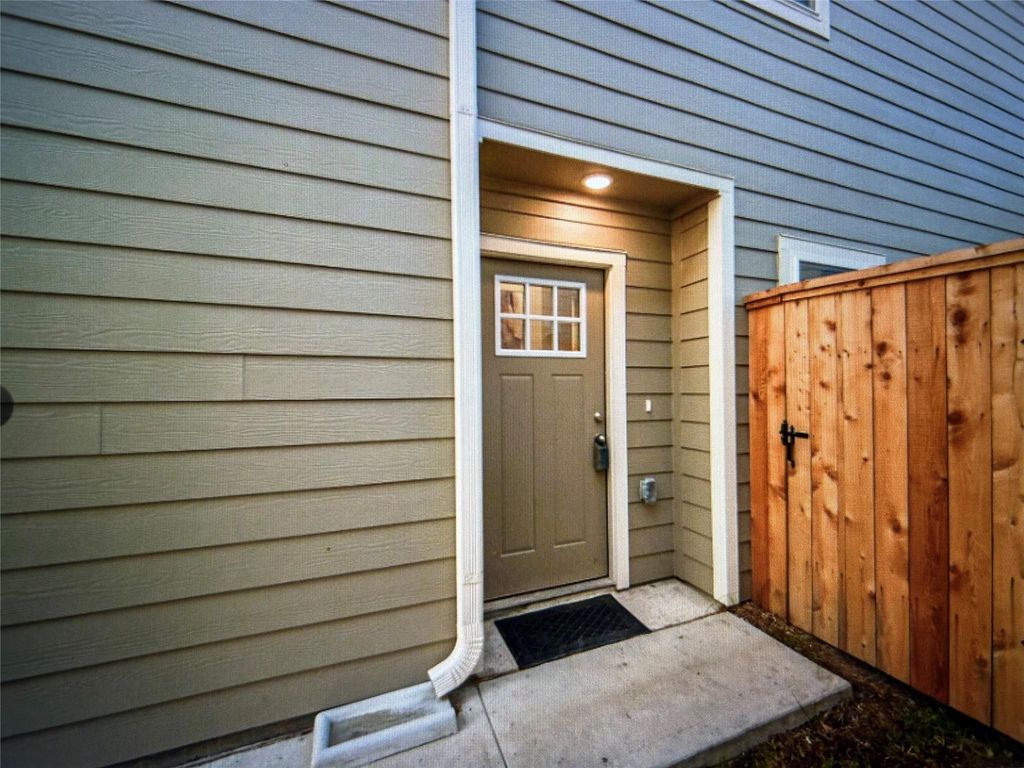 Photo of 1511 Revolution Way, Missouri City, TX 77459 (MLS # 97250586)