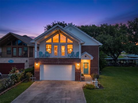 Photo of 180 Beacon Lane, Livingston, TX 77351 (MLS # 24630687)