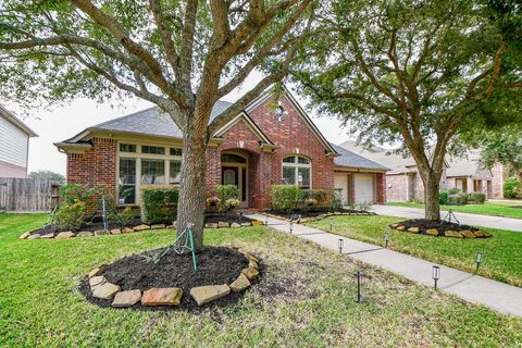 Photo of 2303 Trinity Manor Ln Ln, Richmond, TX 77469 (MLS # 77440290)