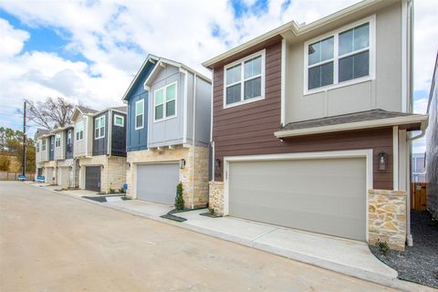 Photo of 1524 Beach Oak Dr Dr, Houston, TX 77084 (MLS # 72395681)