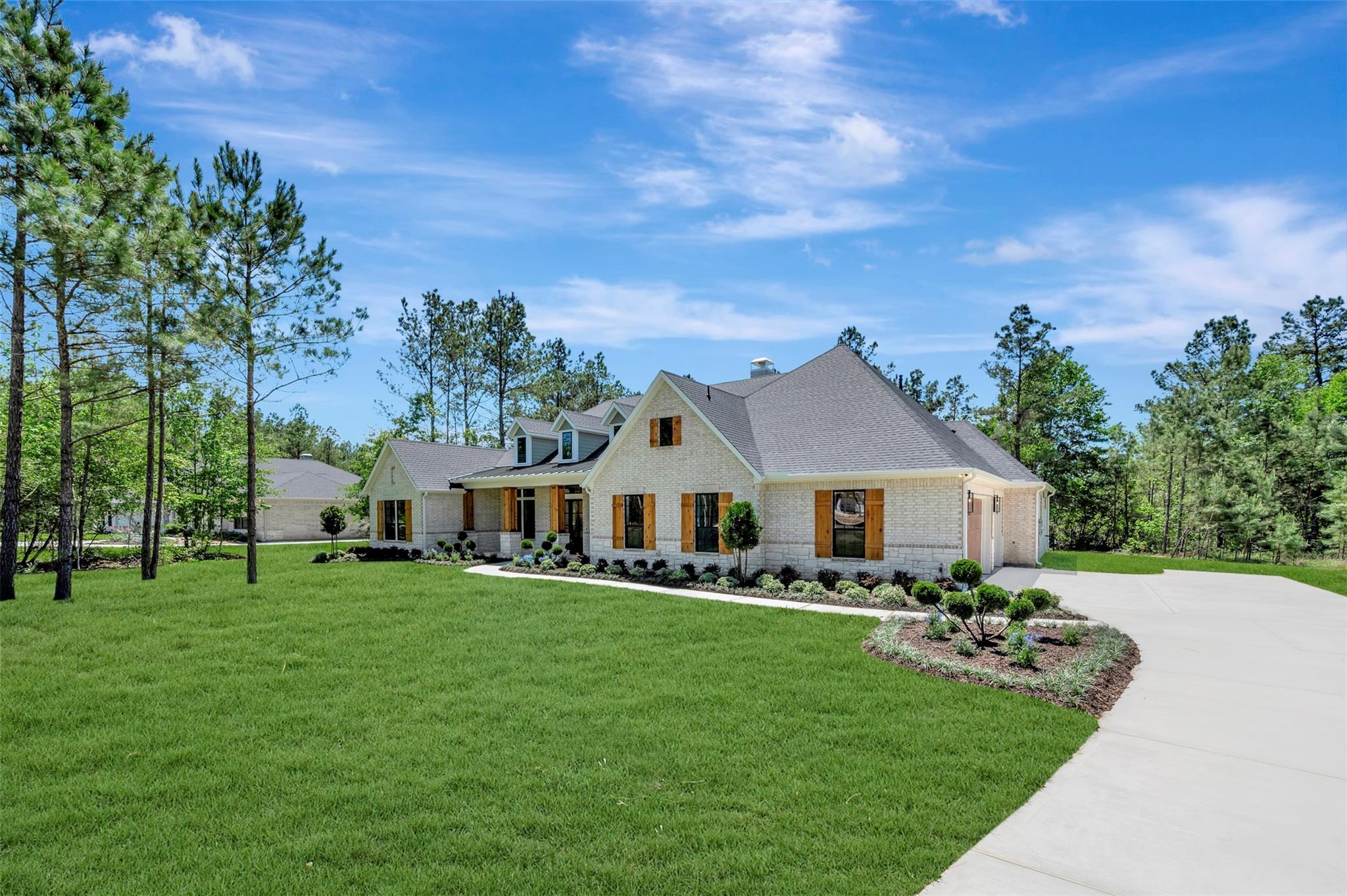 7745 Dog Wood Acres Drive