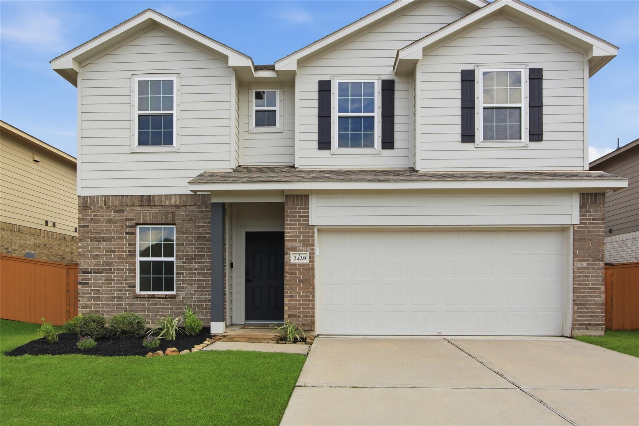 2429 Palisade Crest Drive