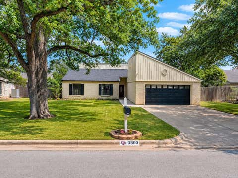 Photo of 3803 Old Oaks Drive, Bryan, TX 77802 (MLS # 75826336)