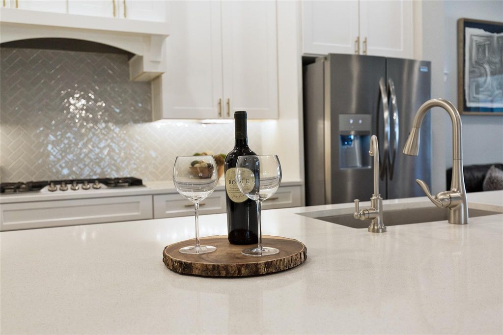 Photo of 9426 Oakheath Canyon Court, Tomball, TX 77375 (MLS # 74829201)