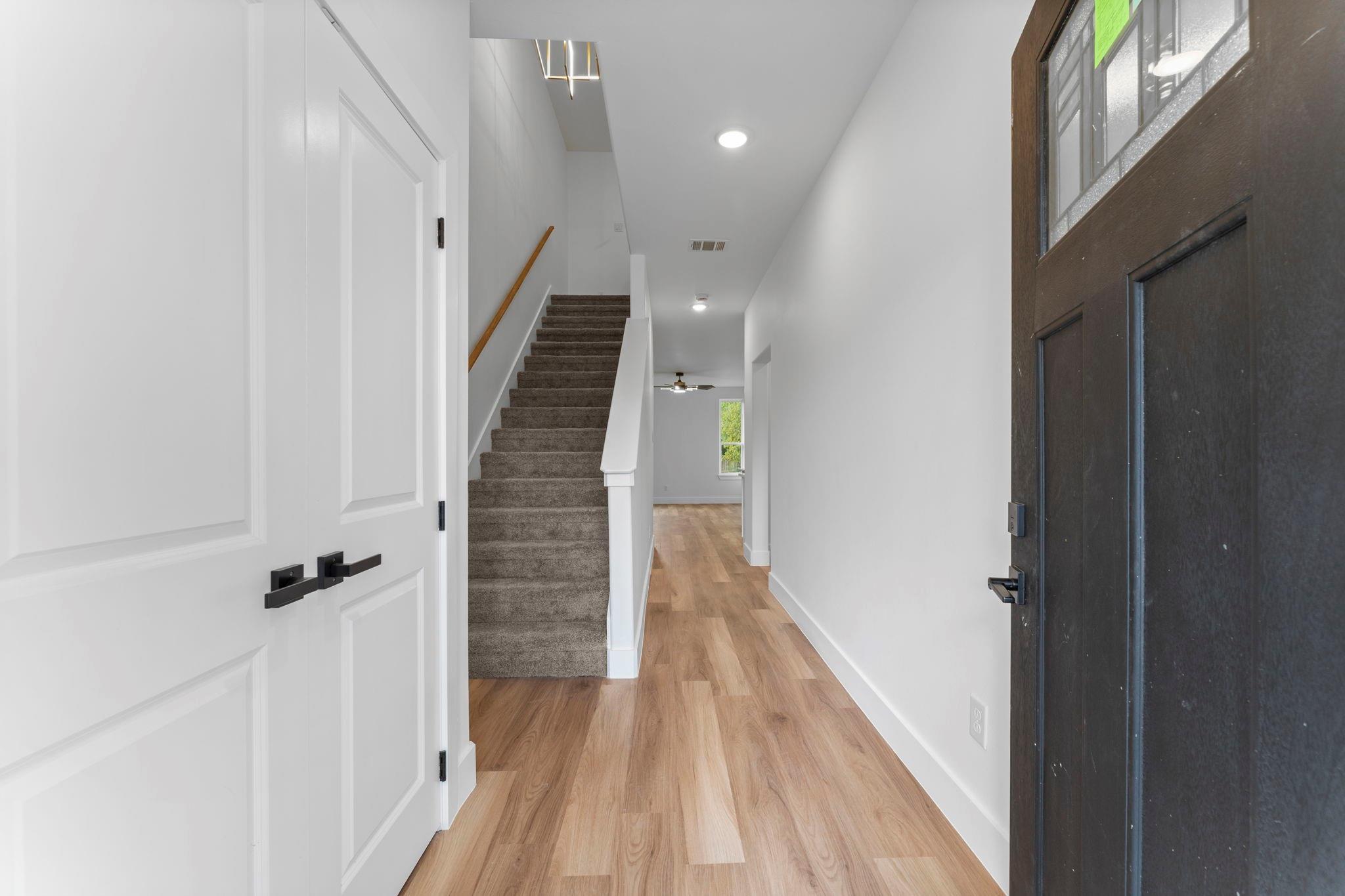 8205 Carver Rd Road A/B