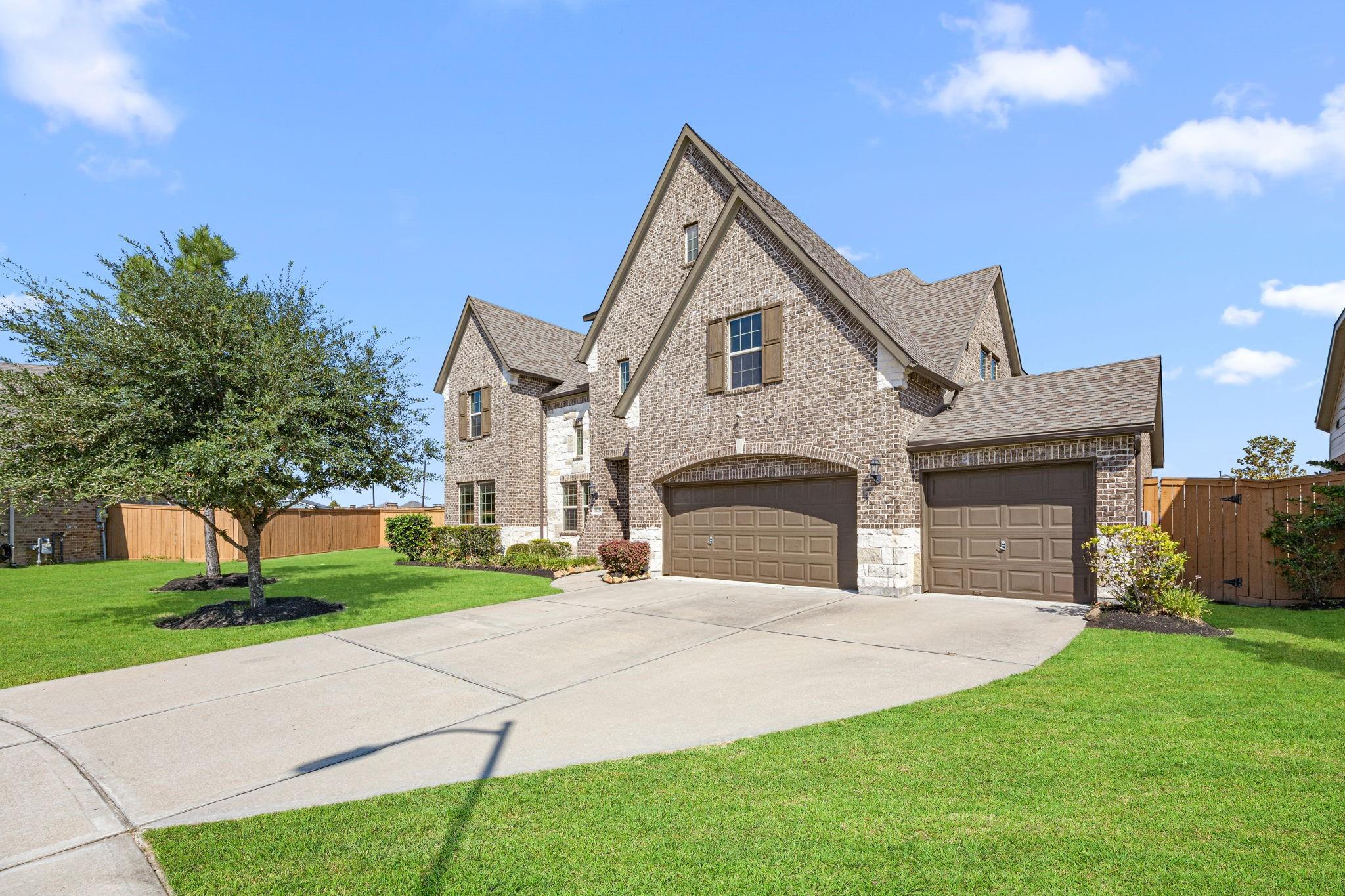 15438 Hopkins Cedar Drive