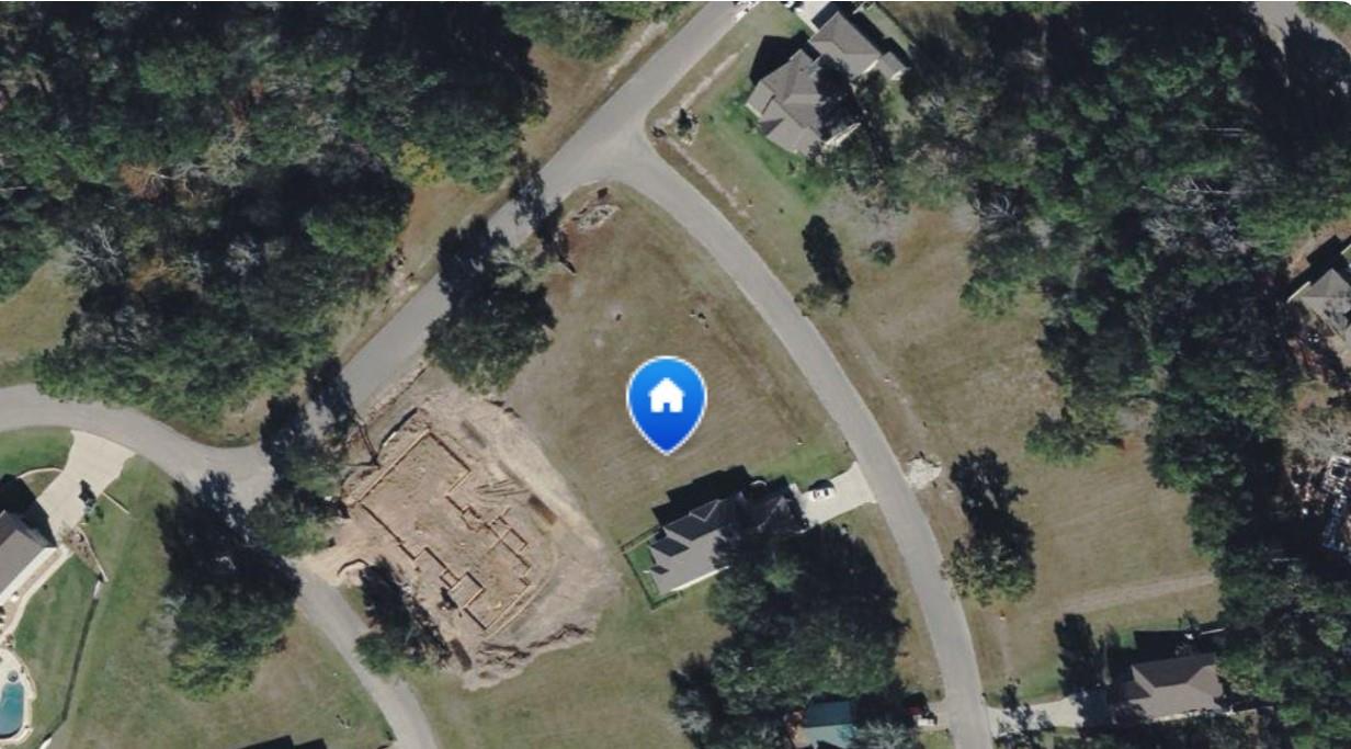 4 Lakecrest Lane