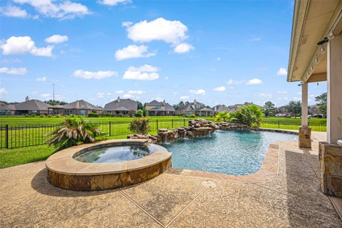 Tiny photo for 23502 Starbridge Lake Lane, Richmond, TX 77407 (MLS # 47410936)
