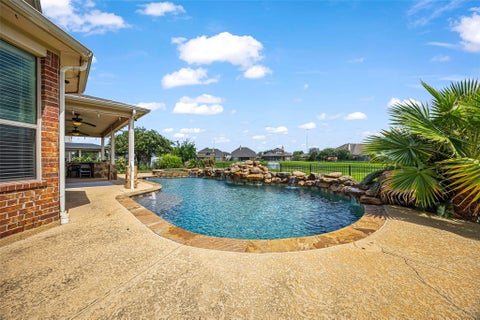 Tiny photo for 23502 Starbridge Lake Lane, Richmond, TX 77407 (MLS # 47410936)